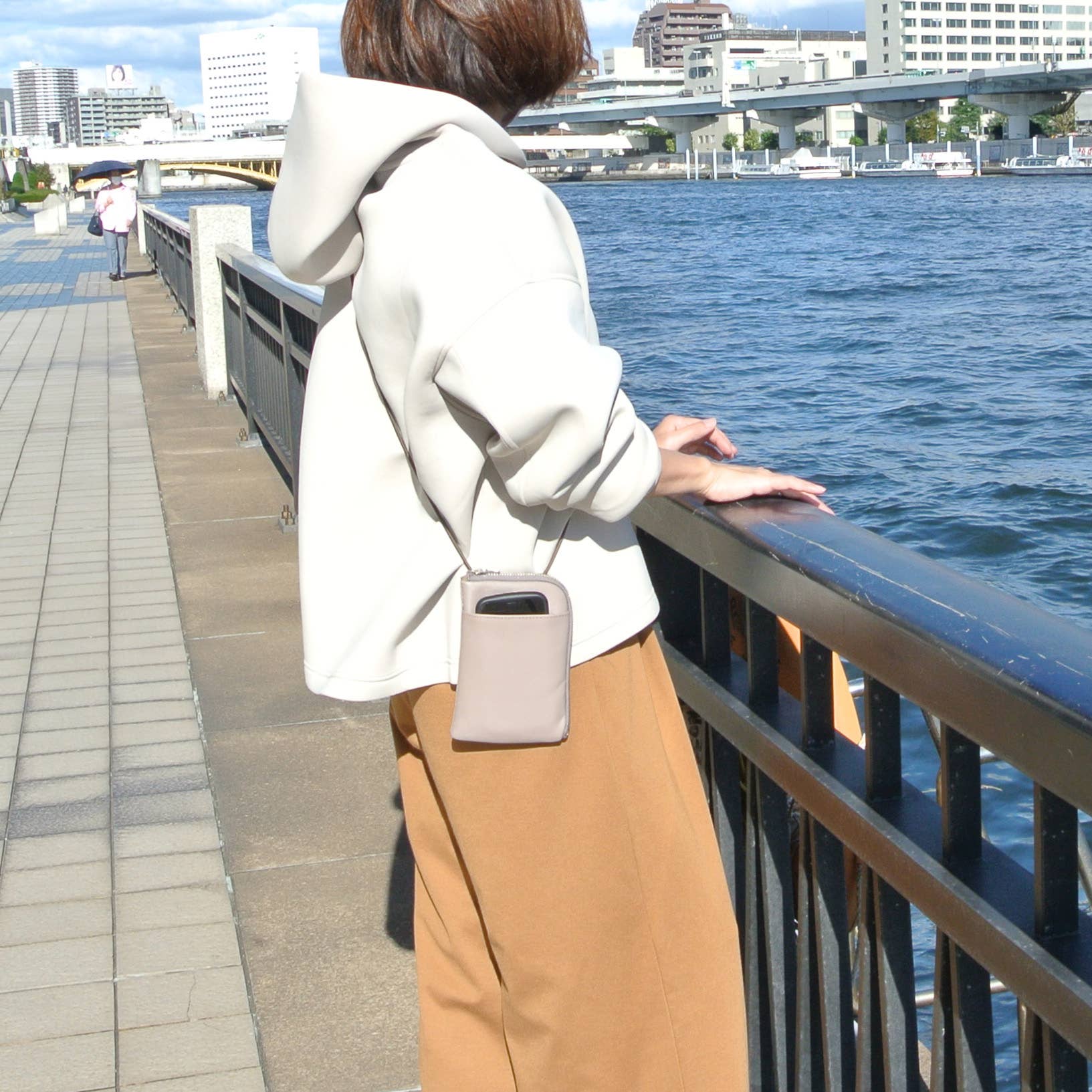 Unofuku - Wholesale Phone Wallet - Women's - re:credo LINKER Phone Case (Beige)1