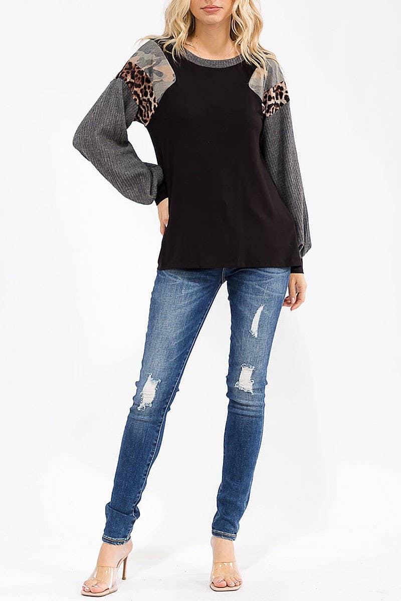 ROUSSEAU - Wholesale Gebreide top - Dames - KLEURBLOK CONTRAST PRINT LOOSE FIT TOP4