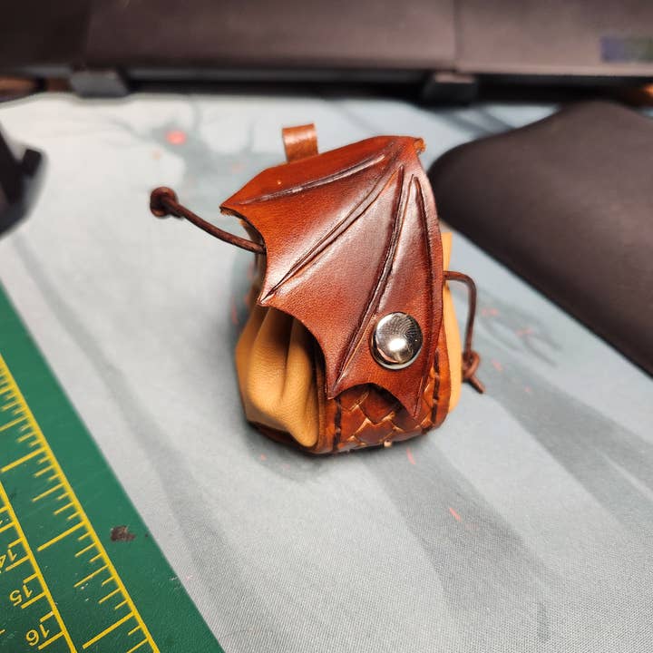 Crimson Knight Leatherworks LLC - Wholesale Pouch – Unisex - Mini Dragon Dice Pouch4