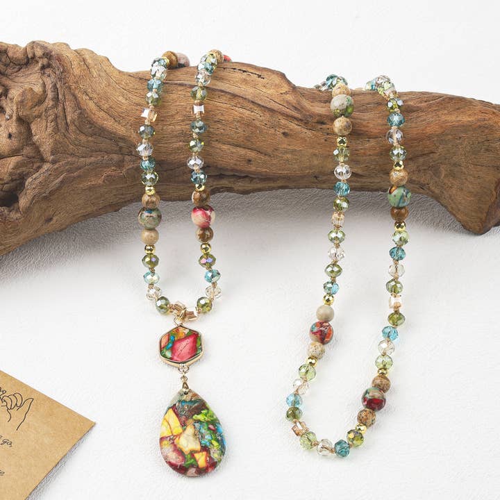 Collier en Cristal Bohème Coloré avec Perles pour la vente par GemMeet