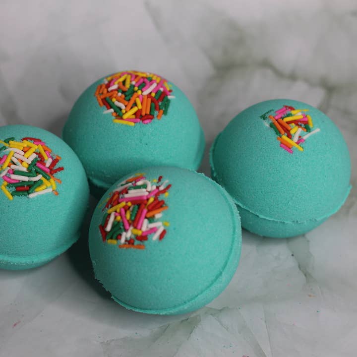 Eileen's Essentials, llc - Wholesale Bath Bomb/Fizz - HUBBA- HUBBA Bath Bomb3