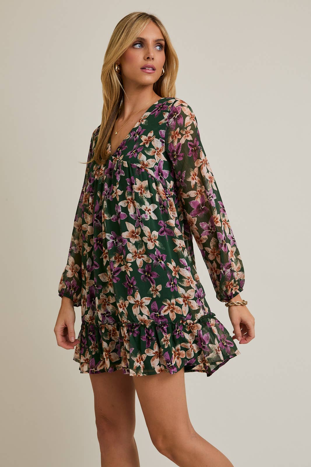 L/S V-NECK MERROW HEM FLORAL DRESS for wholesale on Faire1