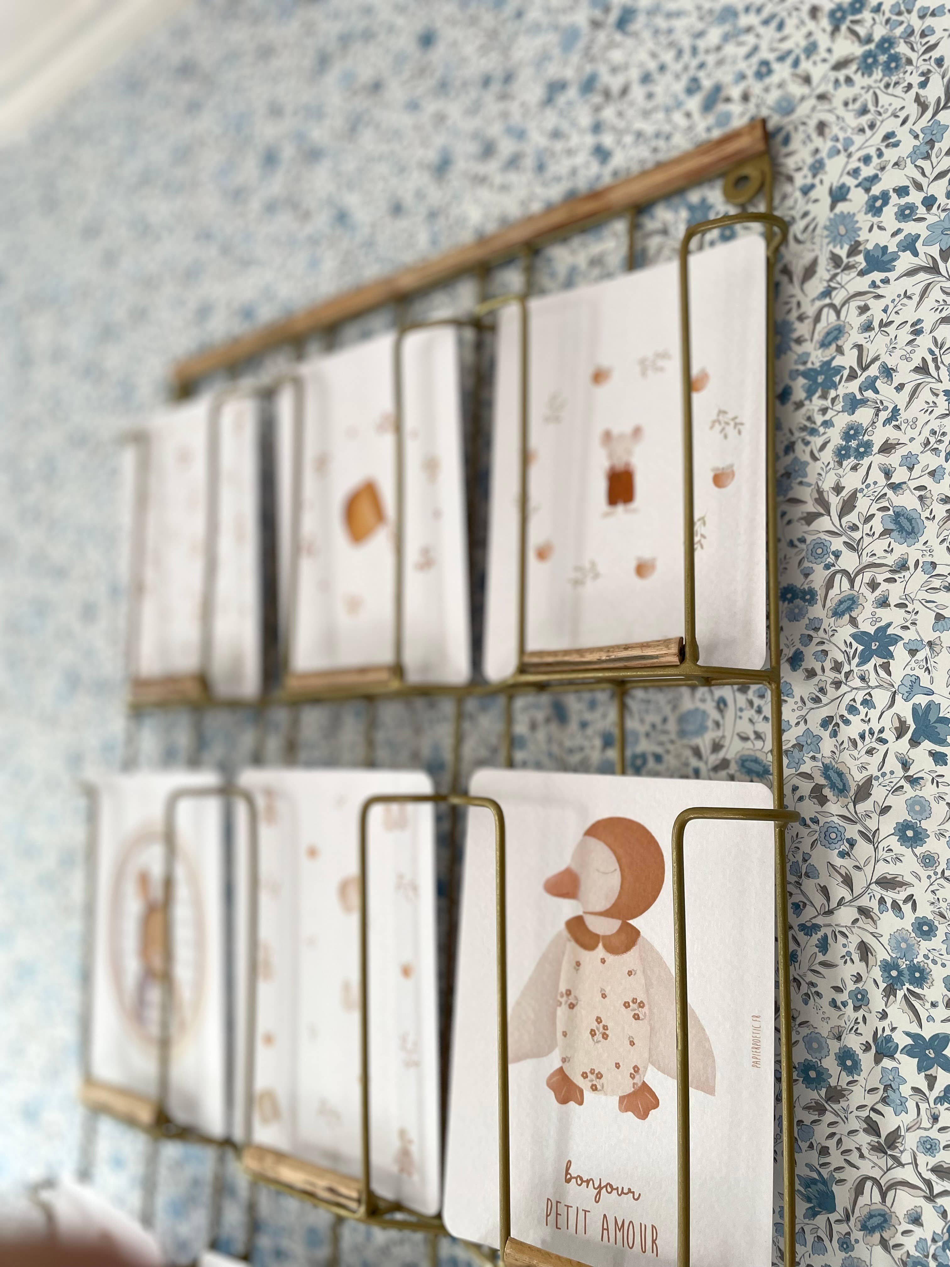 Papier Poetic - Vendita all'ingrosso Biglietto di auguri per la nascita - Cartolina / Biglietto « Doudou Duck Girl »1