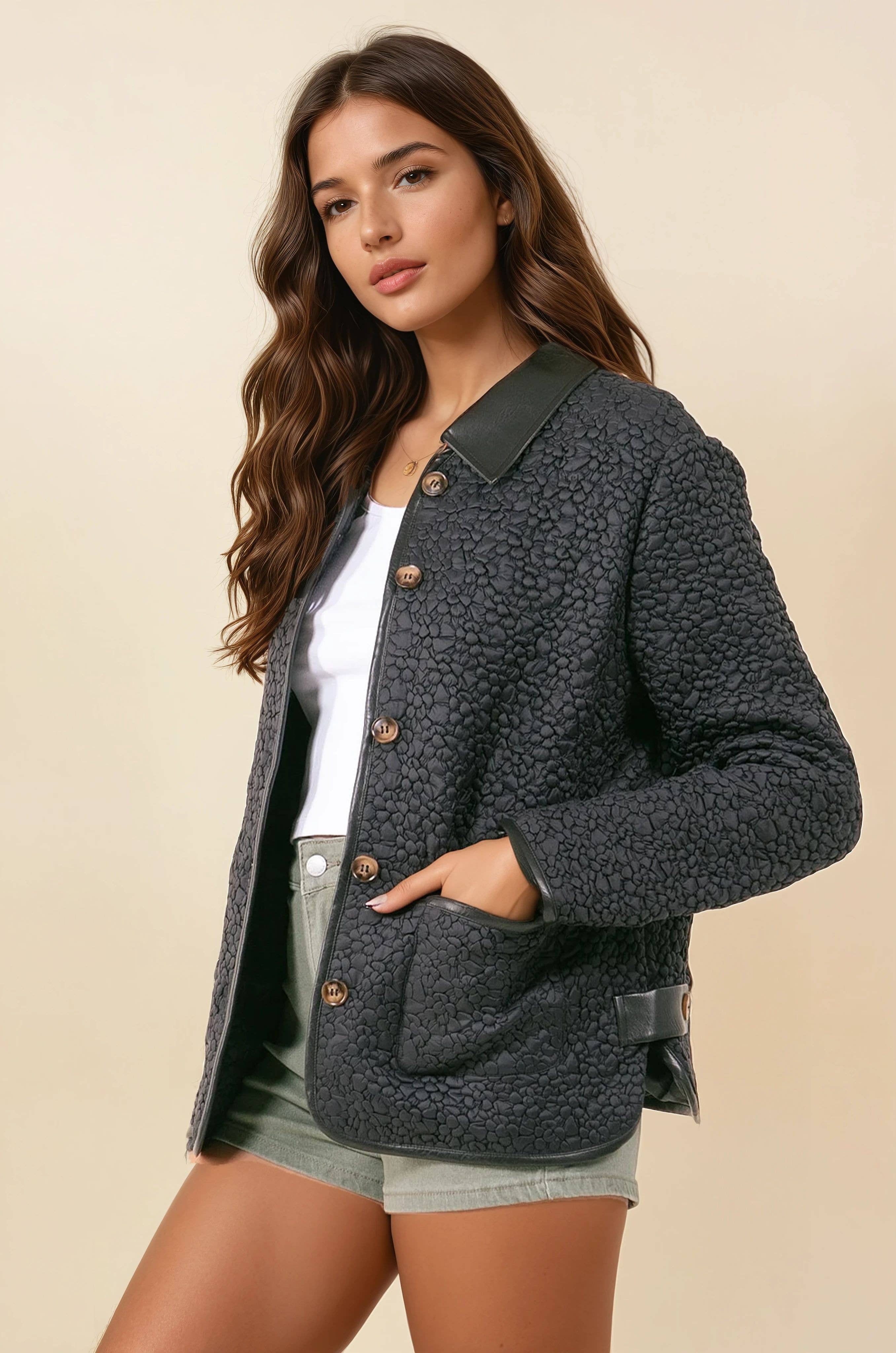 Doe and Rae - Wholesale Jas - Dames - Dekbedovertrek van veganistisch leer met knoopsluiting - 10631J2