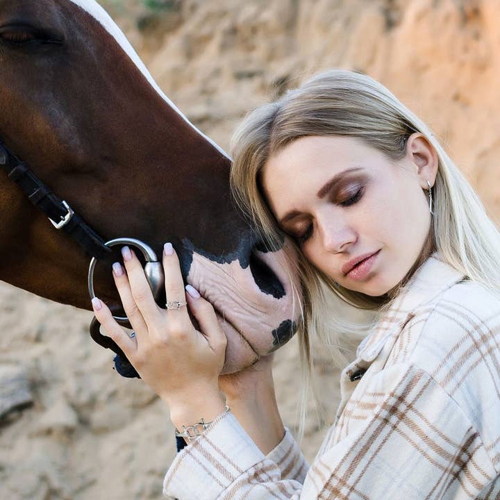 URBAN-EQUESTRIAN - Wholesale Bangle Bracelet - Talisman - Equestrian Horse Bit Bracelet in Gold1
