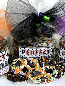 Halloween Perfect Pretzels for wholesale by Yo Pop Yummies