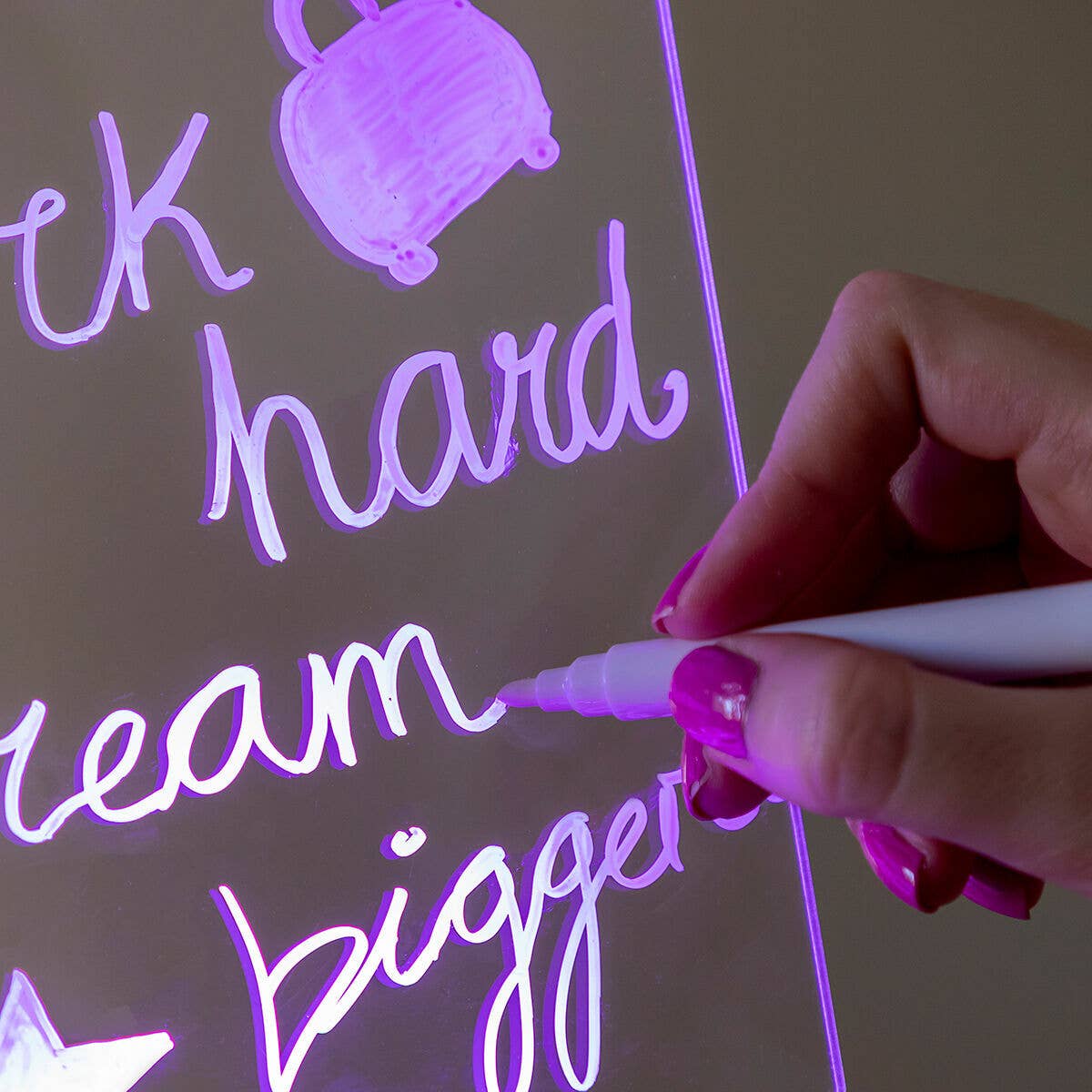 InnovaGoods - Wholesale Whiteboard/Dry-Erase Board - InnovaGoods Lemo LED Note and Message Board1