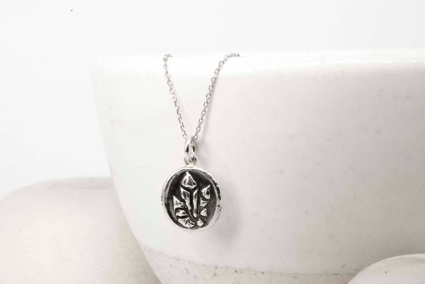 Mackenzie Jones Designs – wholesale Pendant/charm necklace – Crystal Cavern Necklace0