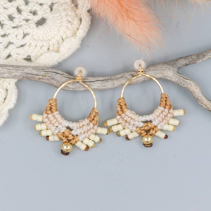 Orecchini Macramè / Cerchio Sole in Oro Riempito Palomino / Fatto a Mano per la vendita all'ingrosso da parte di The Stitch Alliance