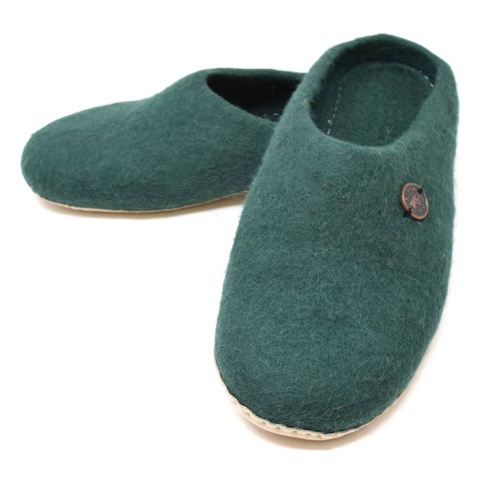 Black Yak Ltd - Wholesale Slippers - Unisex - Pure Wool Felt - Slippers - Fair Trade4