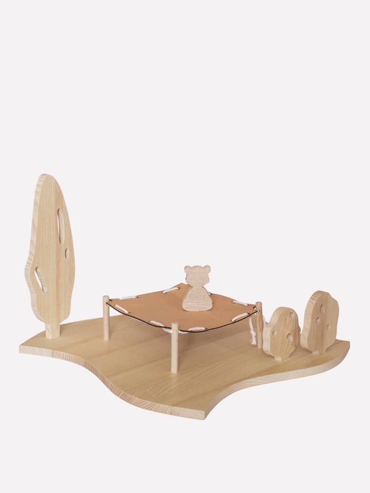 Cassiopée
1 trampoline, 3 arbres et 1 figurine pour la vente par Atelier Gabrielle