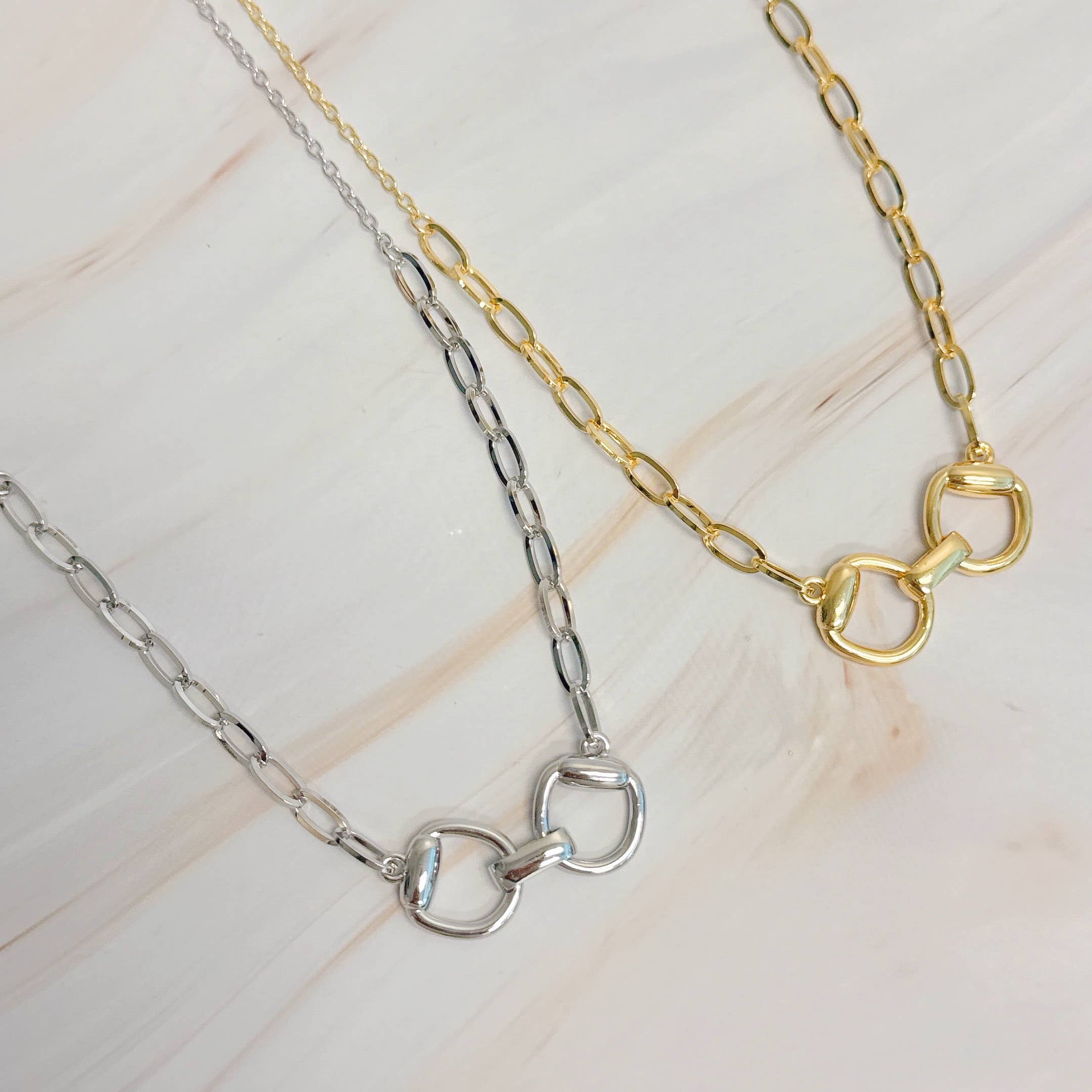 Ellison+Young - Vente Colliers à pendentif - Collier chaîne pendentif équestre8