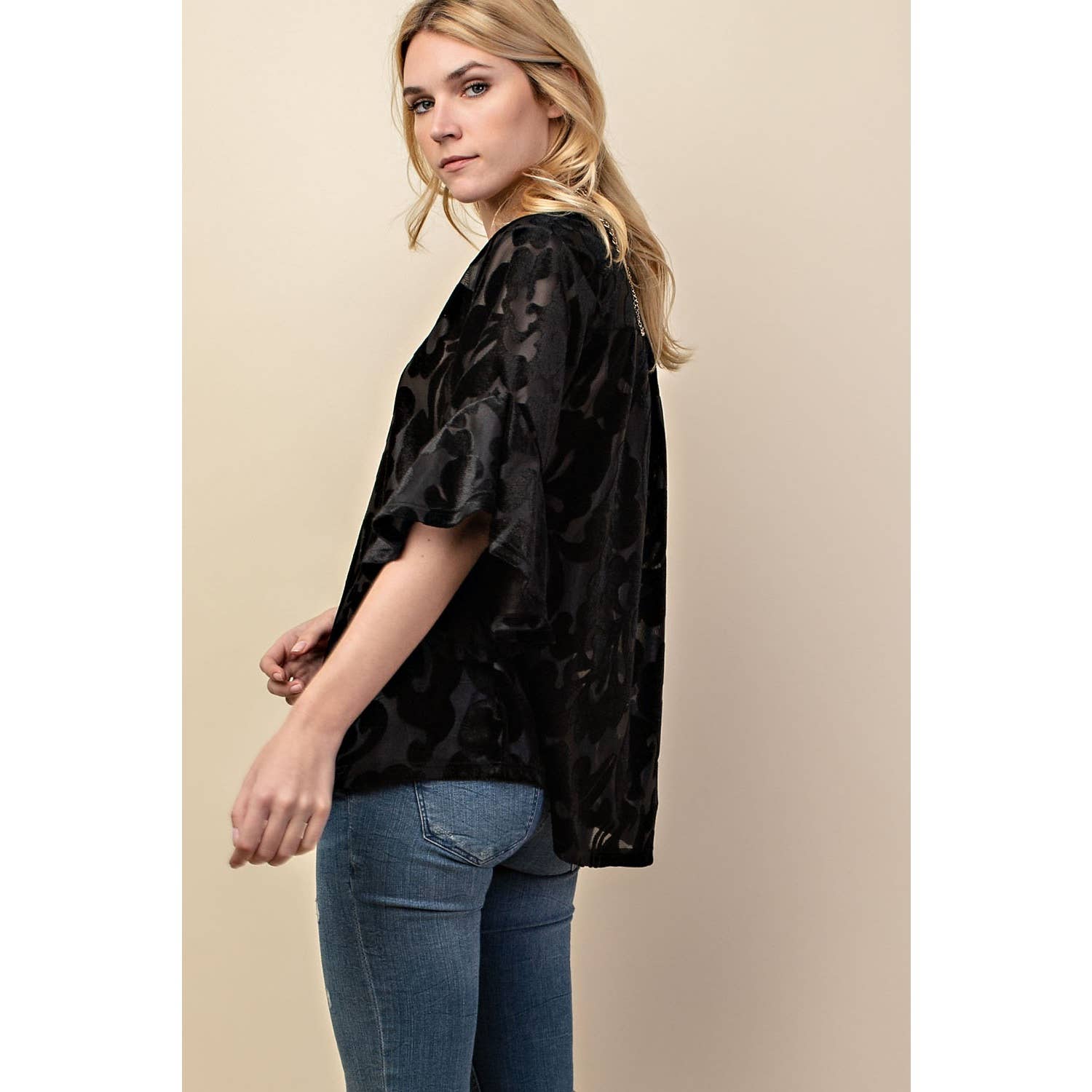 VOCAL - Wholesale Blouse - Women's - VELVET RUFFLE SLEEVE KNIT TOP4