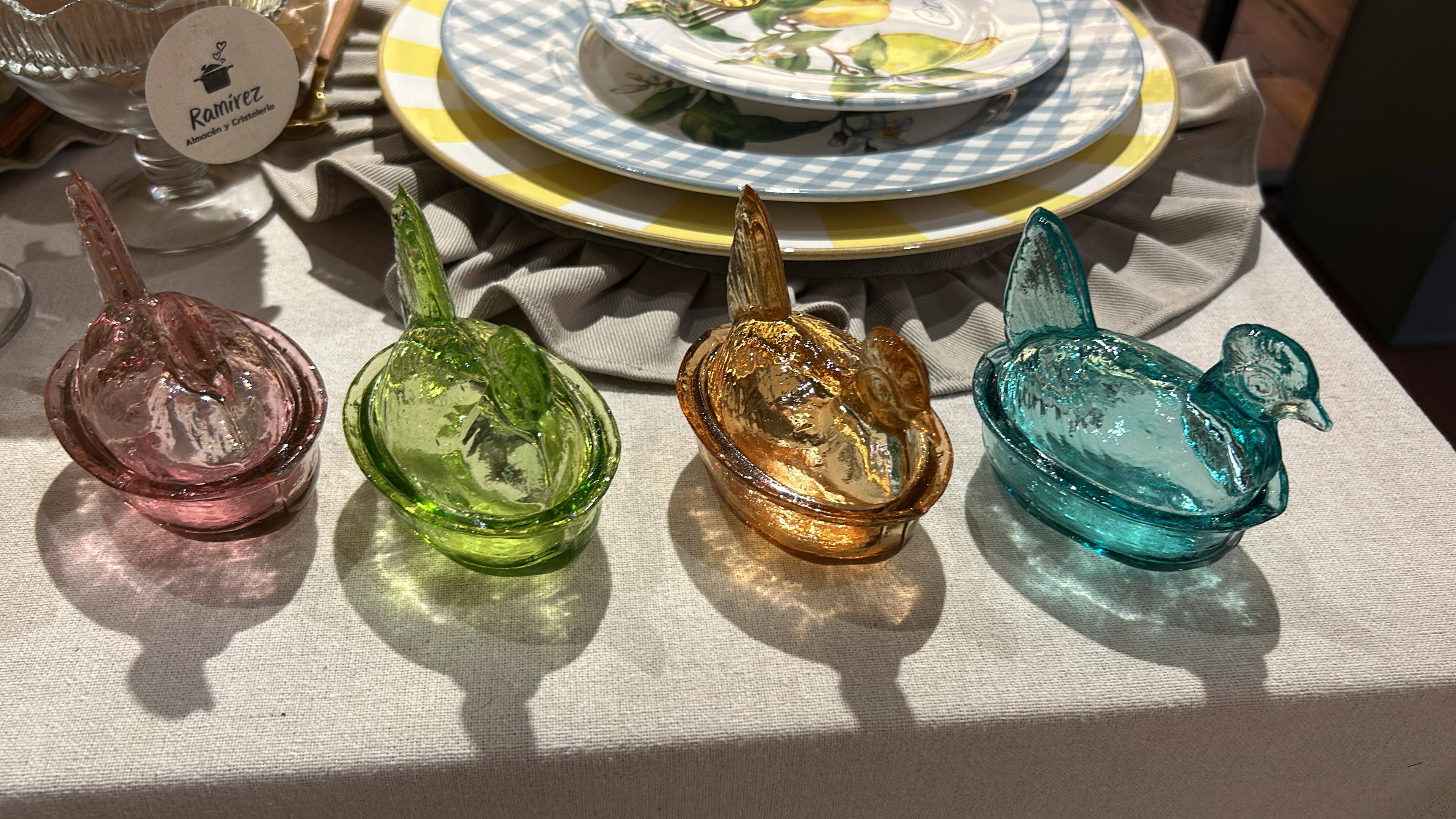 Kitchen One - Wholesale Decorative Plate/Dish/Bowl - Nesting Hen Bowl & Lid - ROSE | Hand Blown Glass - Colombia13