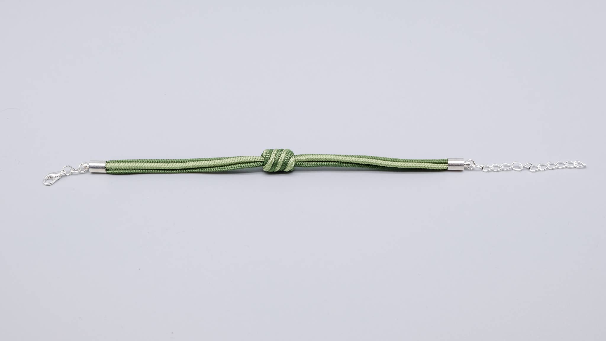 La Fabrique du Noeud - Vente Bracelet tissé/tressé - Bracelet en paracord nœud en spirale dégradé vert2