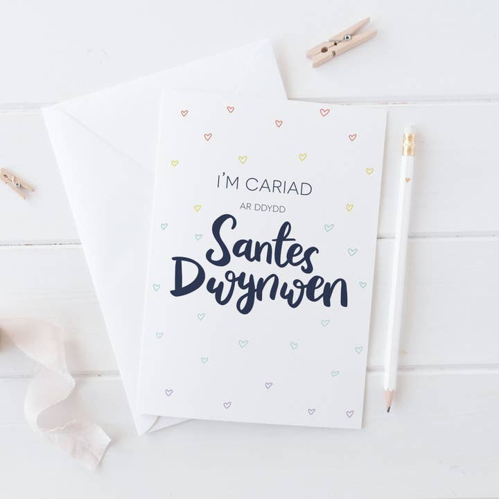 Love card 'I'm cariad ar ddydd Santes Dwynwen' for wholesale by Draenog