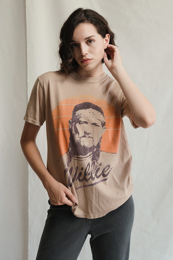 Life Clothing Co – wholesale Screen printed t-shirt – Women′s – Willie Nelson Sunshine Tee2