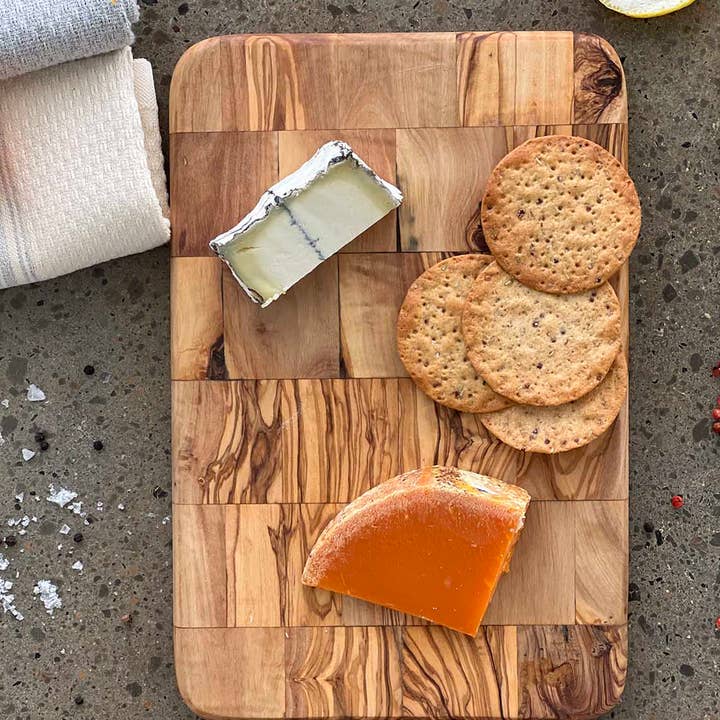 Scents and Feel - Wholesale Cheese Board - Olive Wood Rectangular Cheese Board 11.5"