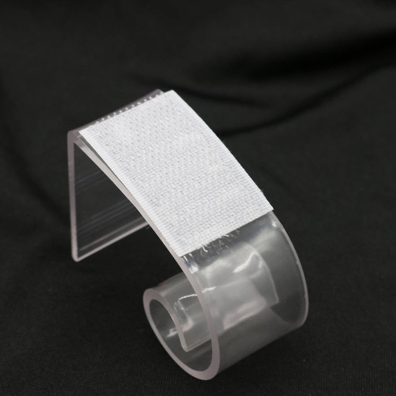 YOUR CHAIR COVERS - Wholesale Craft Supplies - 1 3/4 inch Plastic Table Skirt Clips0