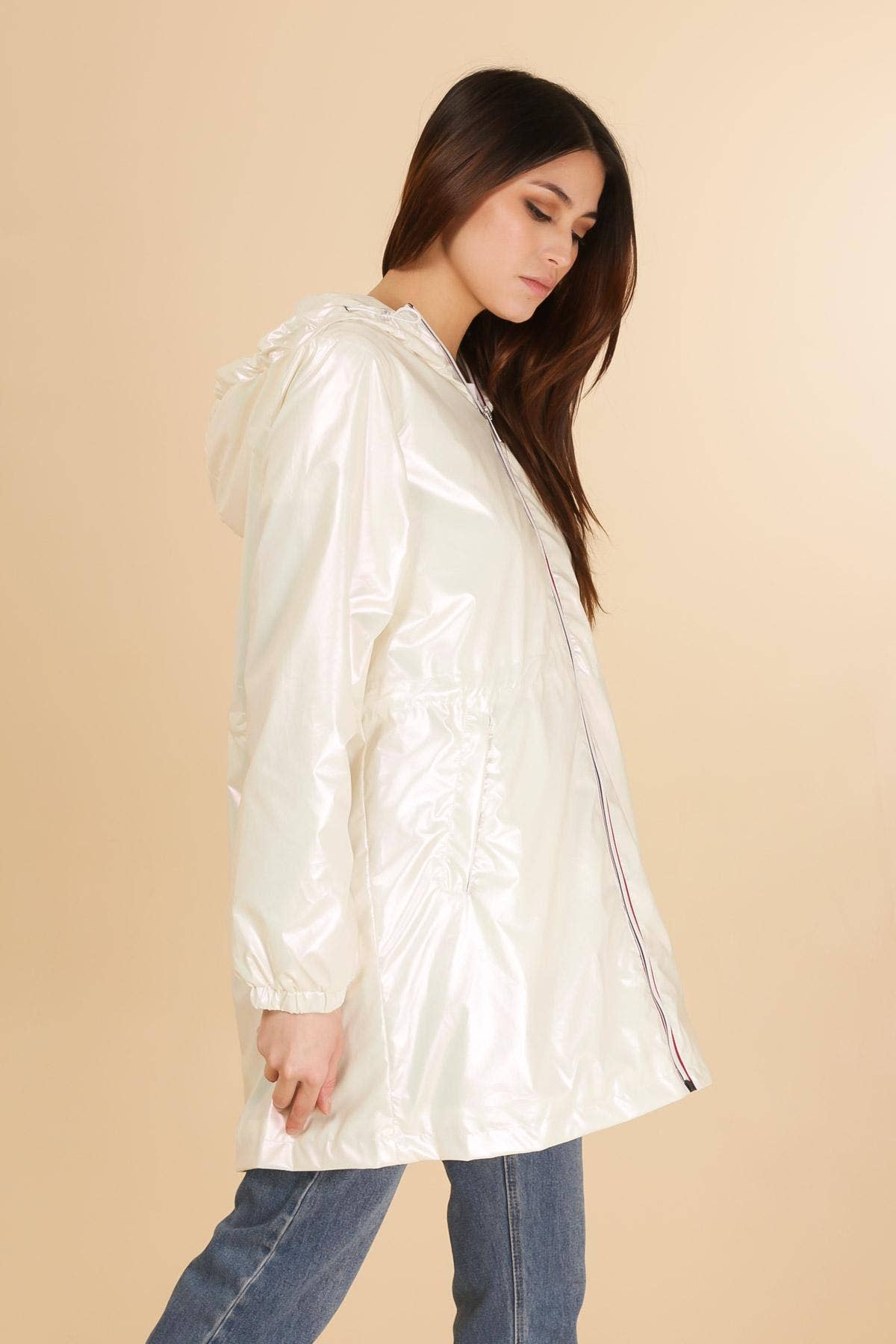 Attrait Paris - Vendita all'ingrosso Giacca antivento - Donna - Impermeabile lungo metallico con zip colorata e richiudibile7