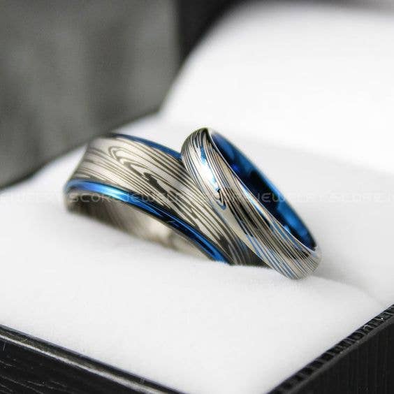 Score Jewelry - Vendita all'ingrosso Fede nuziale - Anelli di tungsteno in acciaio damasco, fedi nuziali in acciaio damasco
