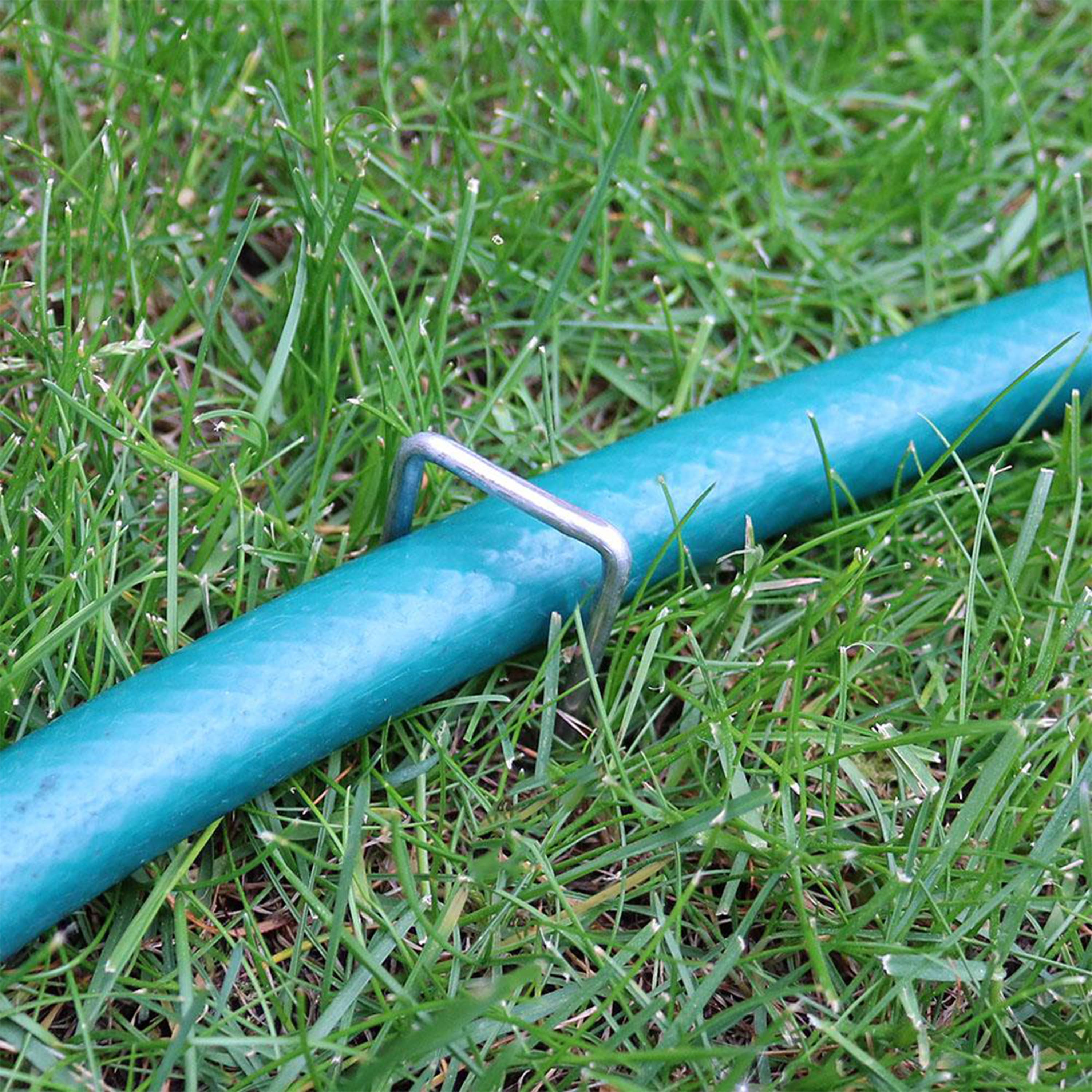 Sunnydaze Decor - Vente Piquets de jardin/pelouse - Ensemble de 100 agrafes de jardin/paysage en acier galvanisé de 30 cm0