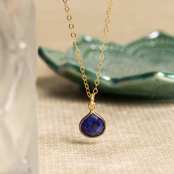 Soul & Little Rose - Wholesale Pendant/Charm Necklace - Lapis Lazuli Teardrop Gemstone Gold Necklace