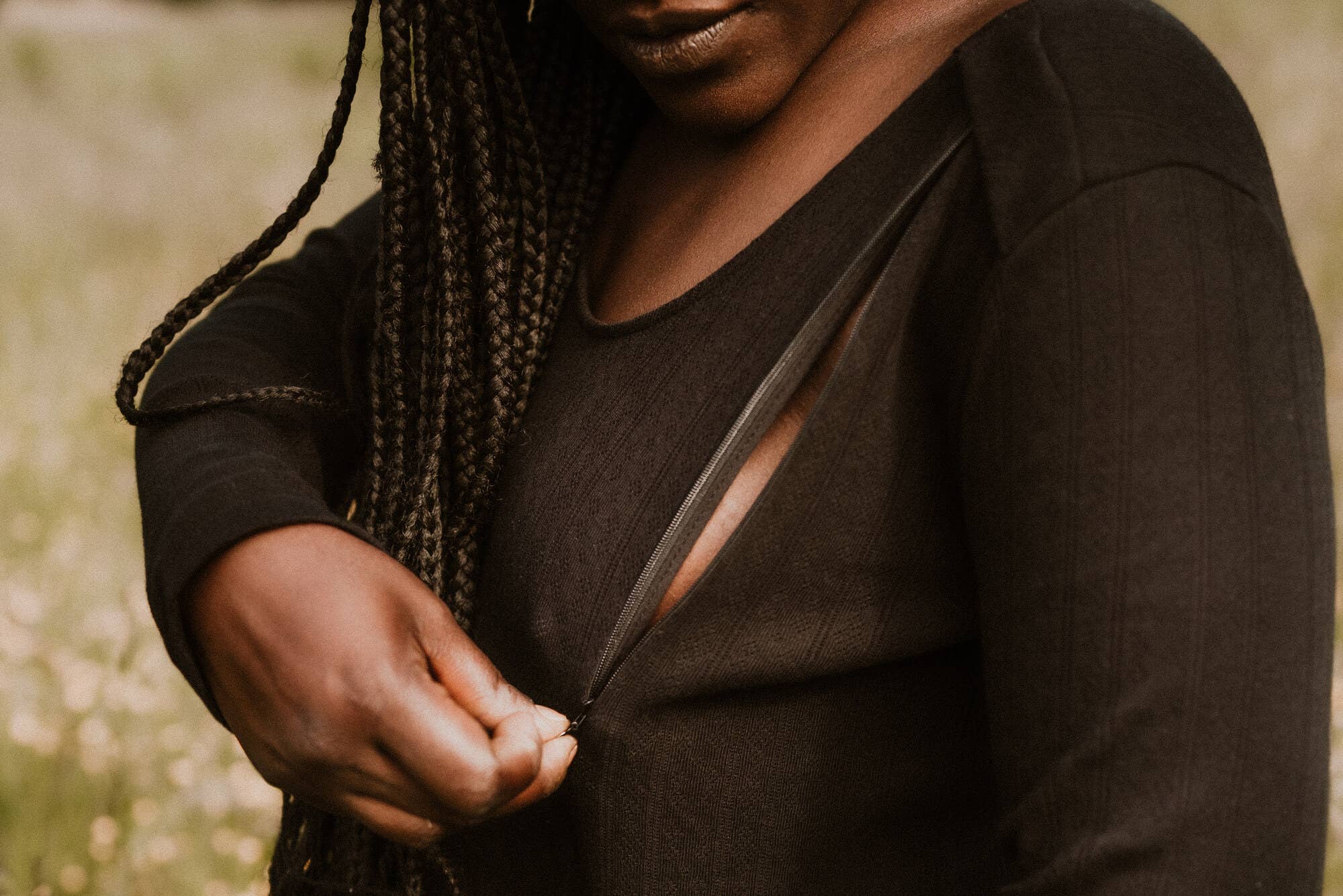 You&Milk - Wholesale Nursing Top - Maternity - Black long-sleeve pointelle nursing T-shirt5