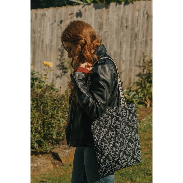 Xander Kostroma - Venta al por mayor Bolsa de asa- Mujer - Bolso shopper gótico de algodón negro con estampado de calaveras2
