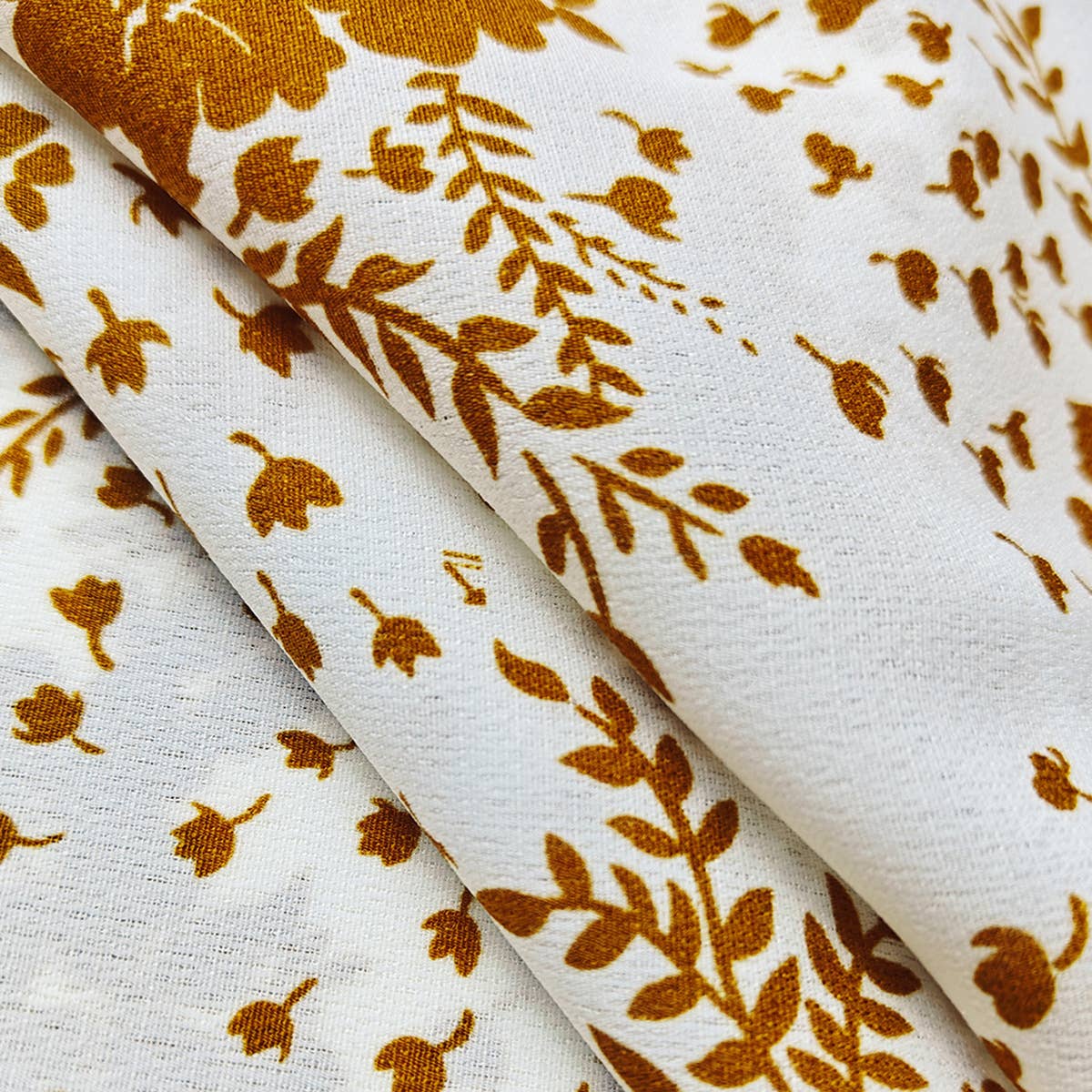 Lily Clothing - Wholesale Dress - Women's - Flared sleeve V-neck printed long-sleeved dress15