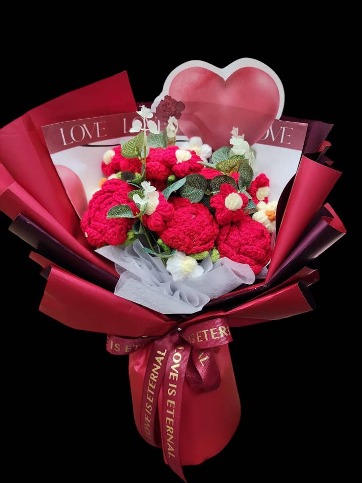 Bouquet de Rosas de Croché Vermelhas por atacado de Cielito Lindo