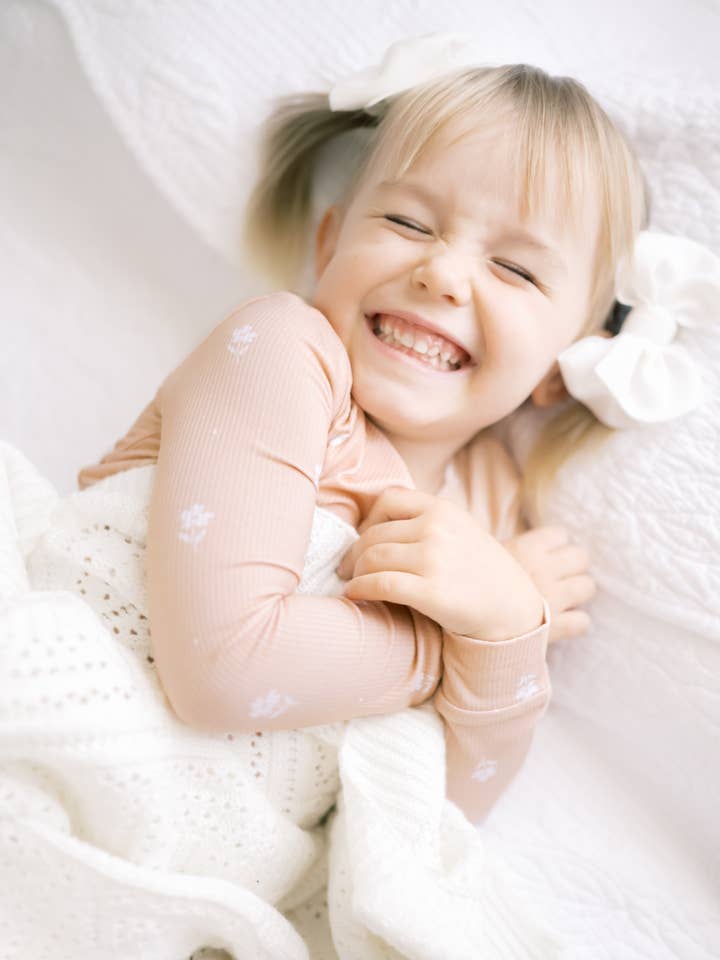 Conjunto de pijama de bambú acanalado de dos piezas con flores de otoño para venta al por mayor de Dreamy Skies Baby