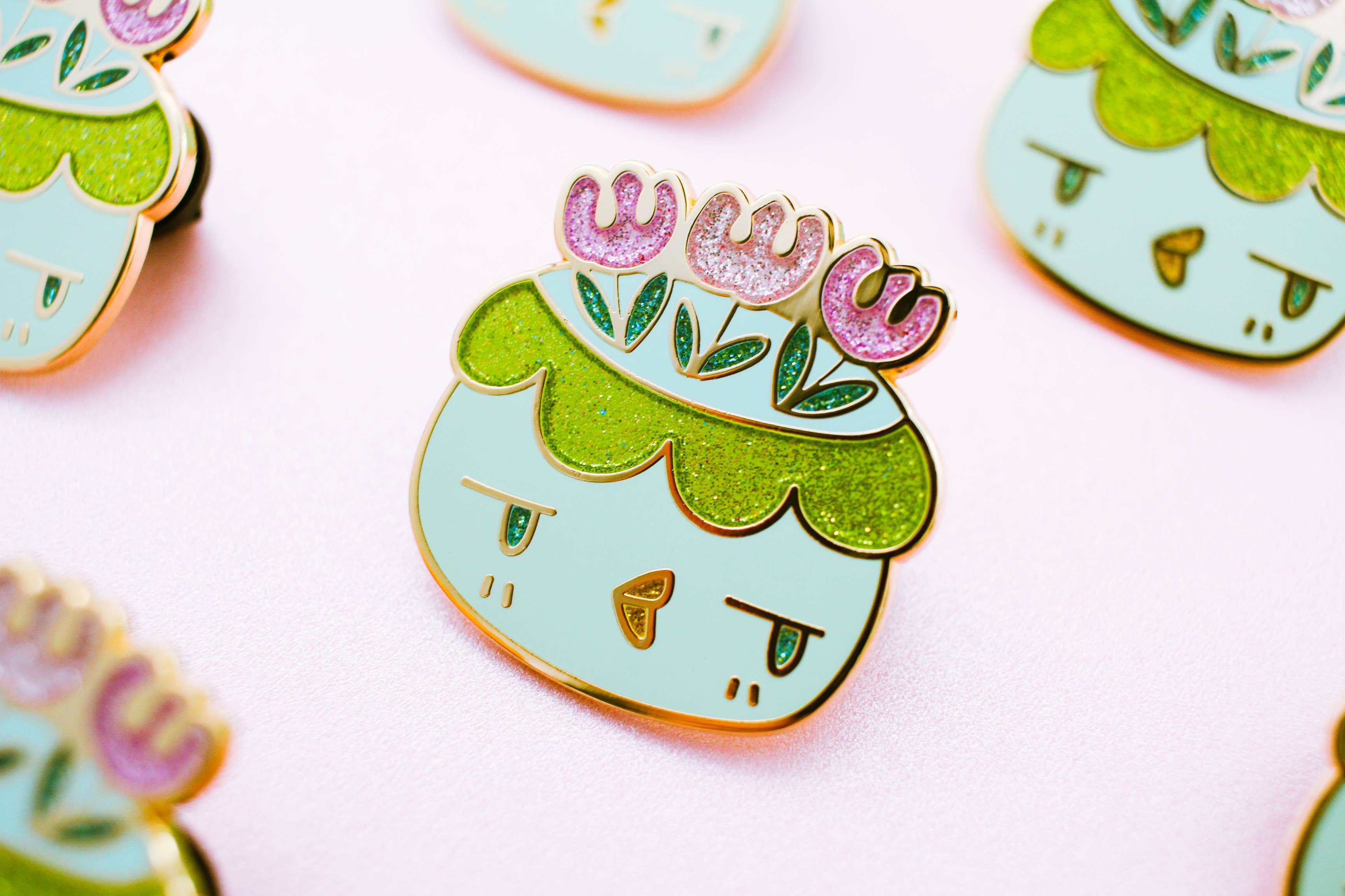 Shark City Slicker - Wholesale Lapel Pin/Button - Flower Kappa - Enamel Pin2