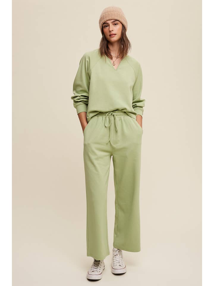 Listicle - Wholesale Lounge Set - Women's - Relaxed V-Neck Lounge Set54