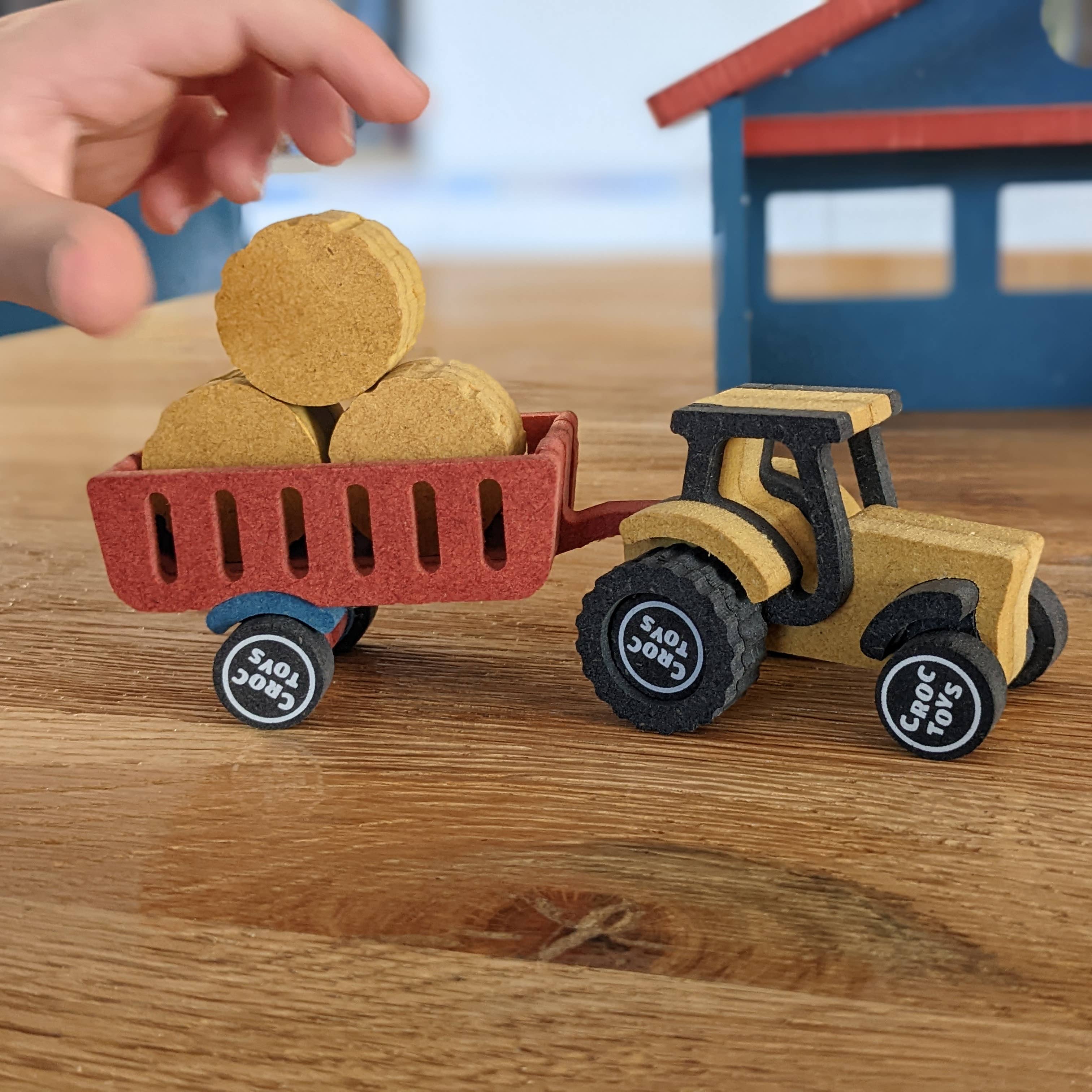 Croctoys - Wholesale Toy Set - Kids - Universe in a kit: NATHAN, the peasant tractor and his farm11
