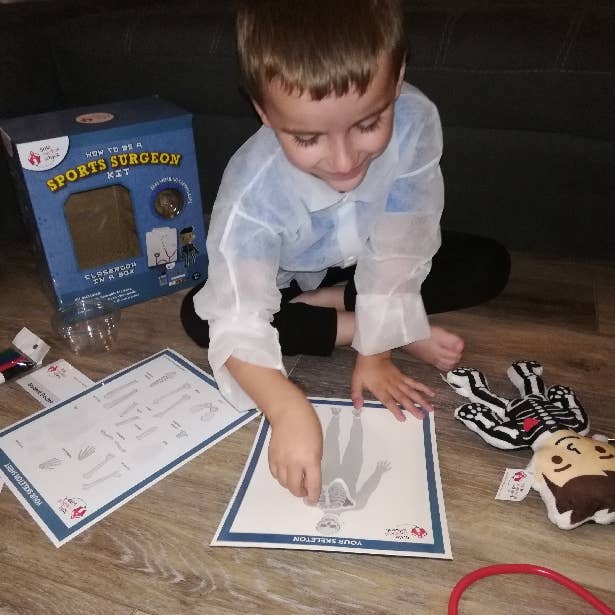 Little Medical School - Wholesale Toy Set - Kids - Sports Surgeon Activity Set