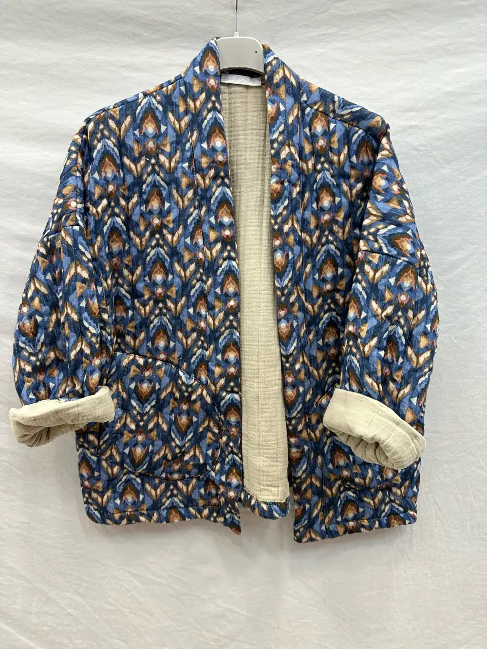 Mimi & Gogo - Vendita all'ingrosso Giacca - Donna - Giacca trapuntata in garza di cotone stampata @5343_Ve2Stampata8