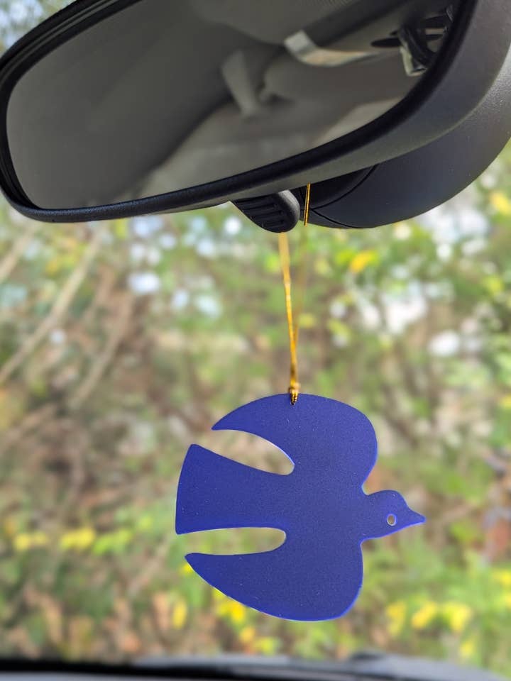 Rückspiegelanhänger: Blauer Vogel für den Großhandel von Savvie Studio