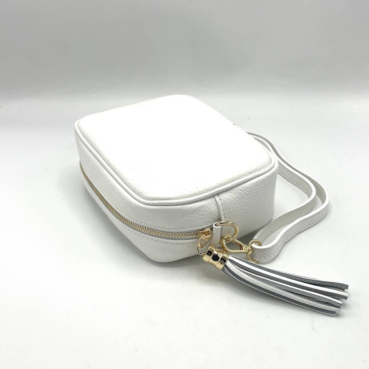 Suie Valentini srl - Wholesale Shoulder Bag - Women's - Genuine leather shoulder bag, made in Italy, art. 1124372