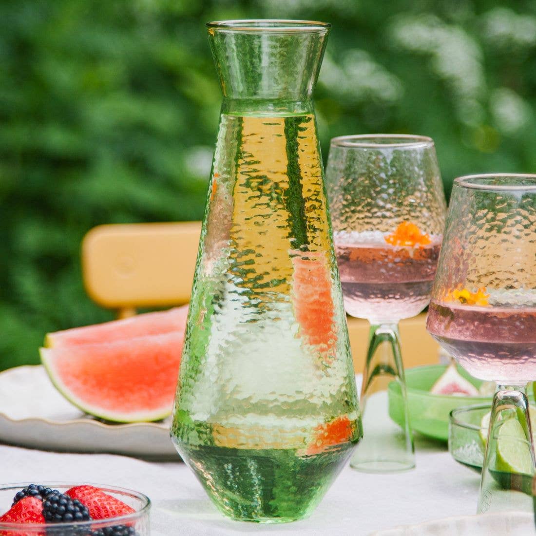 Brût Home and Glassware – Jarra por atacado – Carafe Claude verde de 1,1 litro - design moderno e funcionalidade clássica1