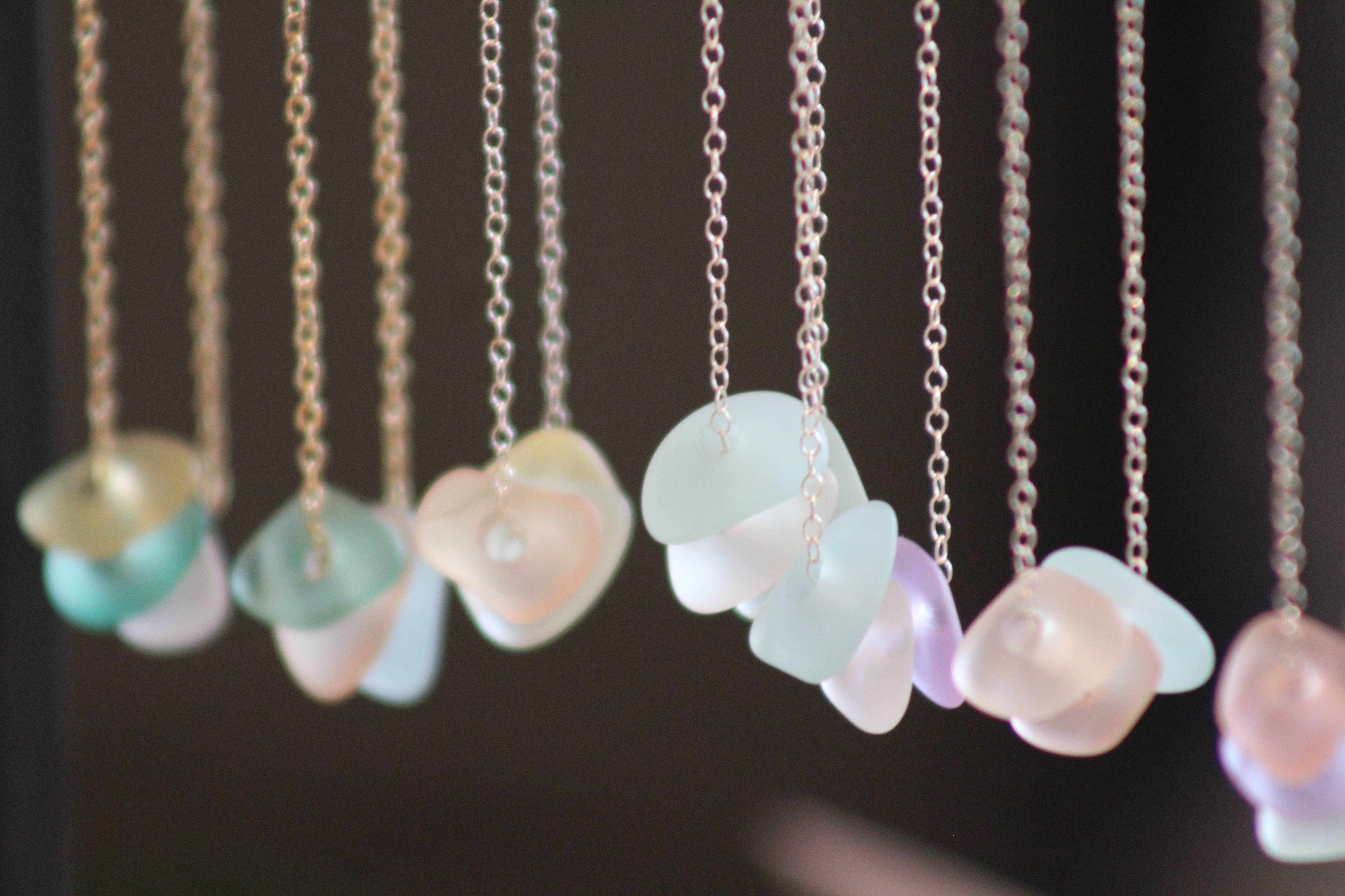 Beach Babe Hawaii - Wholesale Pendant/Charm Necklace - Floating Sea Glass Necklace 14k Gold-Fill1