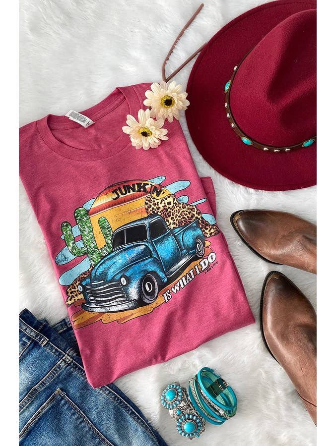 L&B Life – Großhandel T-Shirt mit Siebdruck – Damen – Bella Canvas Junkin Is Wh, trendiges T-Shirt mit Blumen-Grafik1