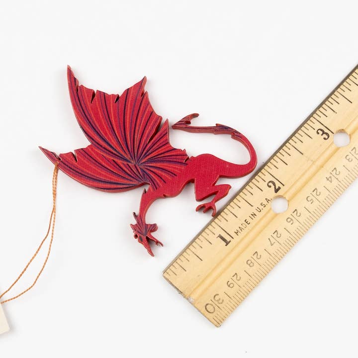 Tulia's Artisan Gallery – Engroshandel Pynt – Walisisk Drage Træpynt3