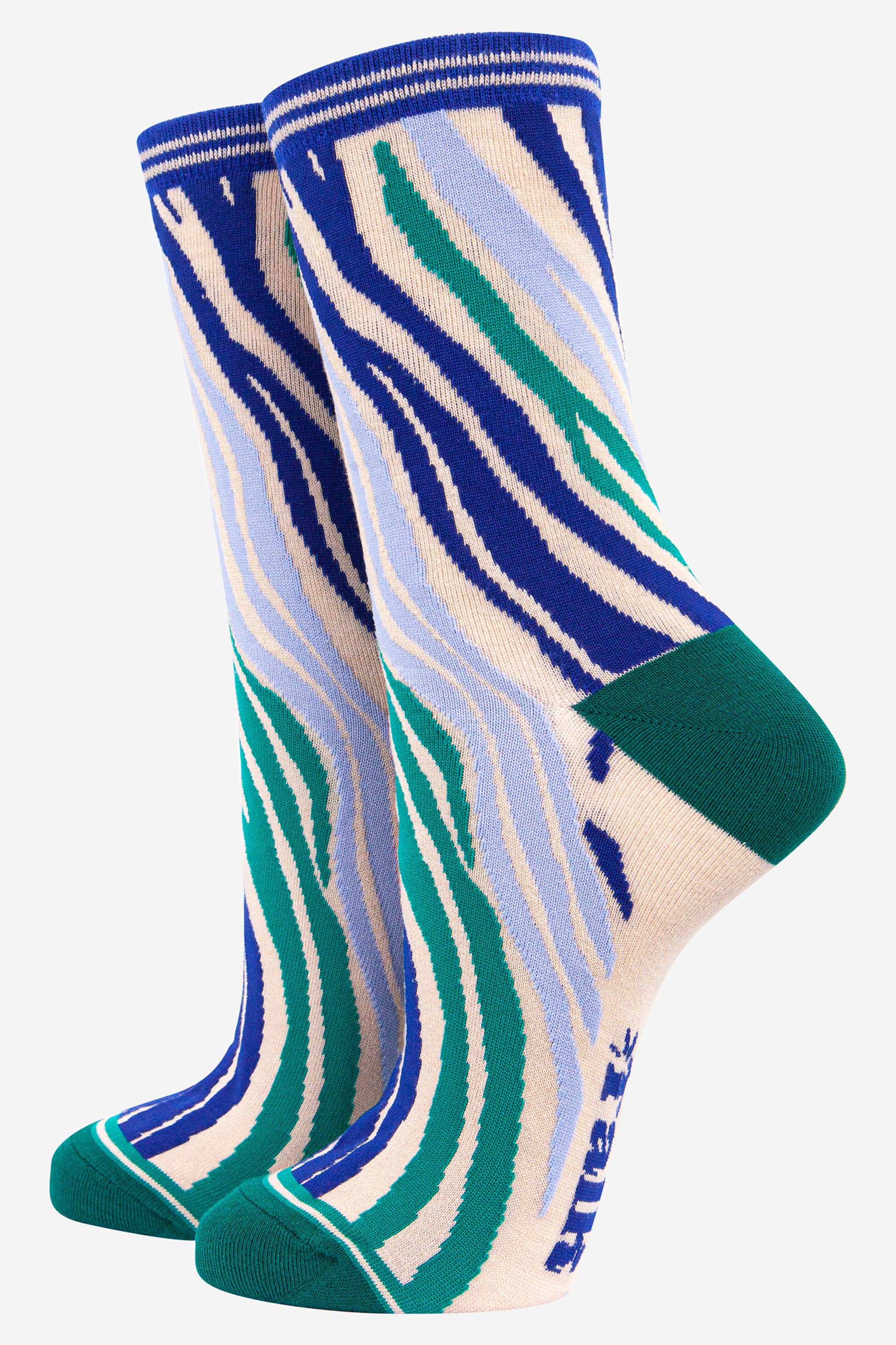 Sock Talk – Großhandel Socken – Damen – Bambussocken mit Zebra-Print für Damen in Grün-Blau