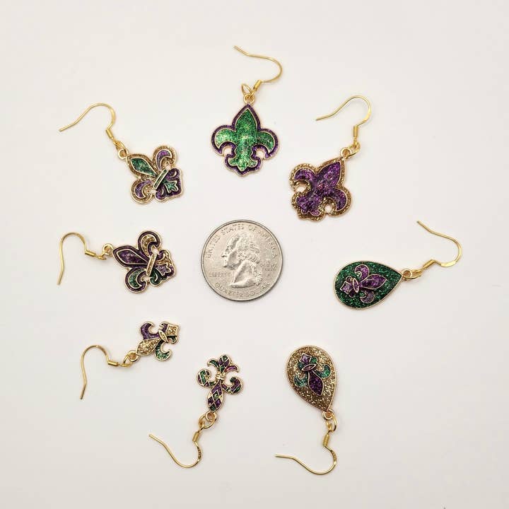 143 Inspirations – wholesale Hängande örhängen – Fleur-de-lis Mardi Gras örhänge1