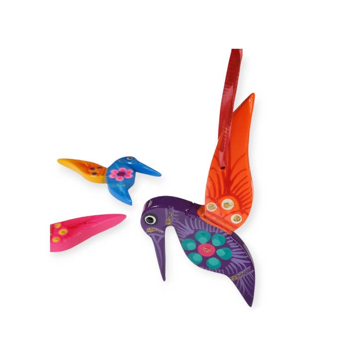 The Little Pueblo – Großhandel Verzierung – Kolibri-Holzschmuck aus Guerrero, Mexiko
