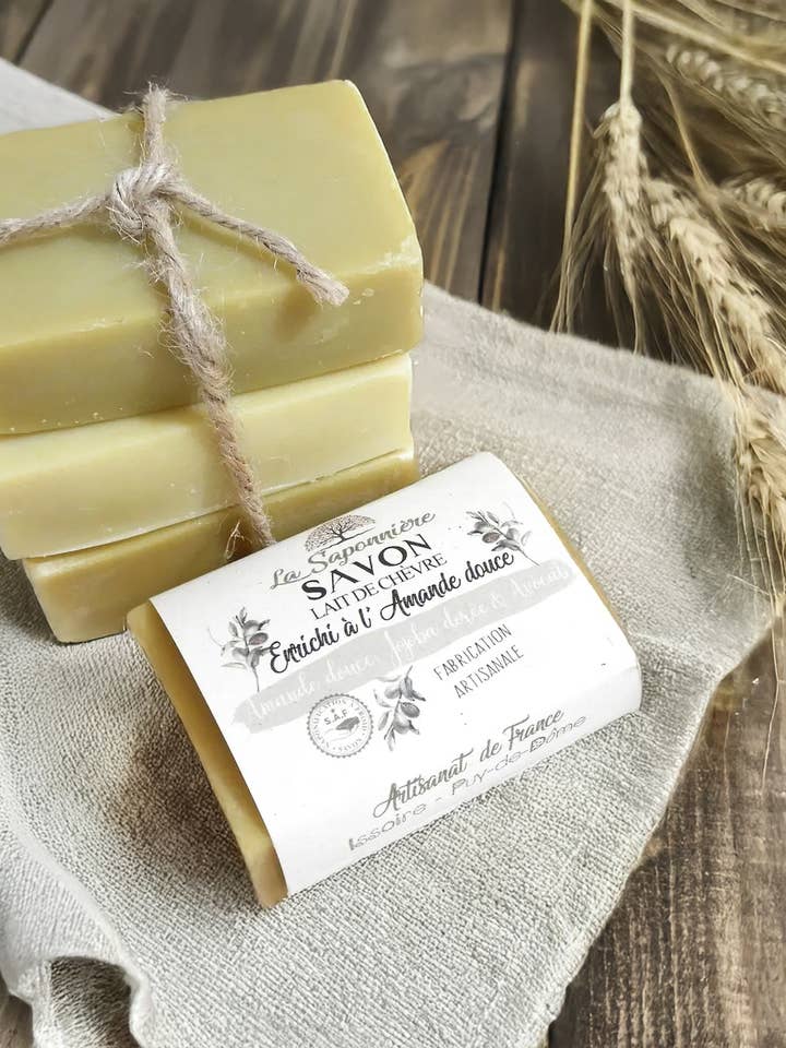 Handmade soap Goat milk - Dry skin for wholesale by La Saponniere