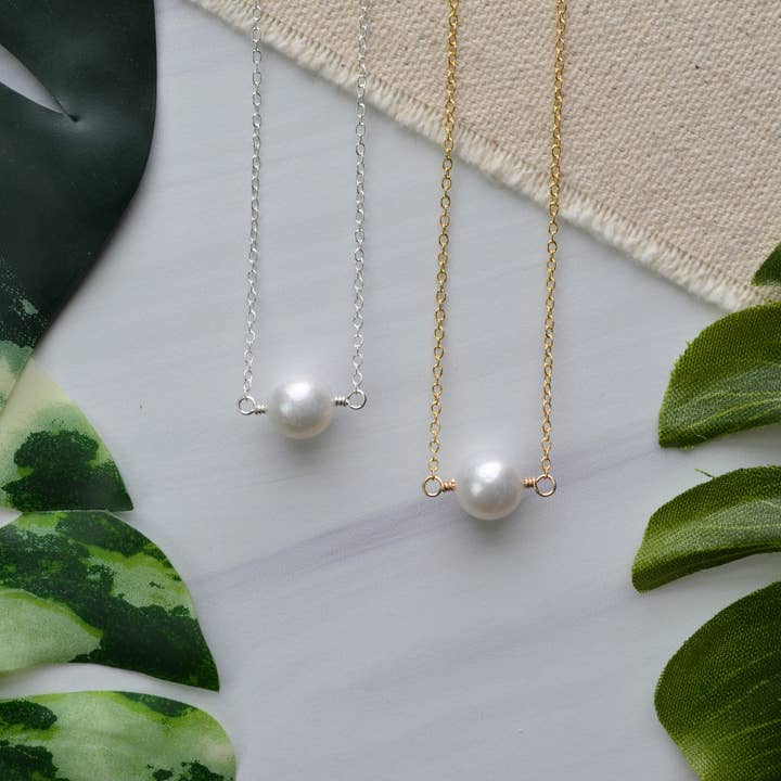 Collier de perles d'eau douce pour la vente par White Sage & Sapphire