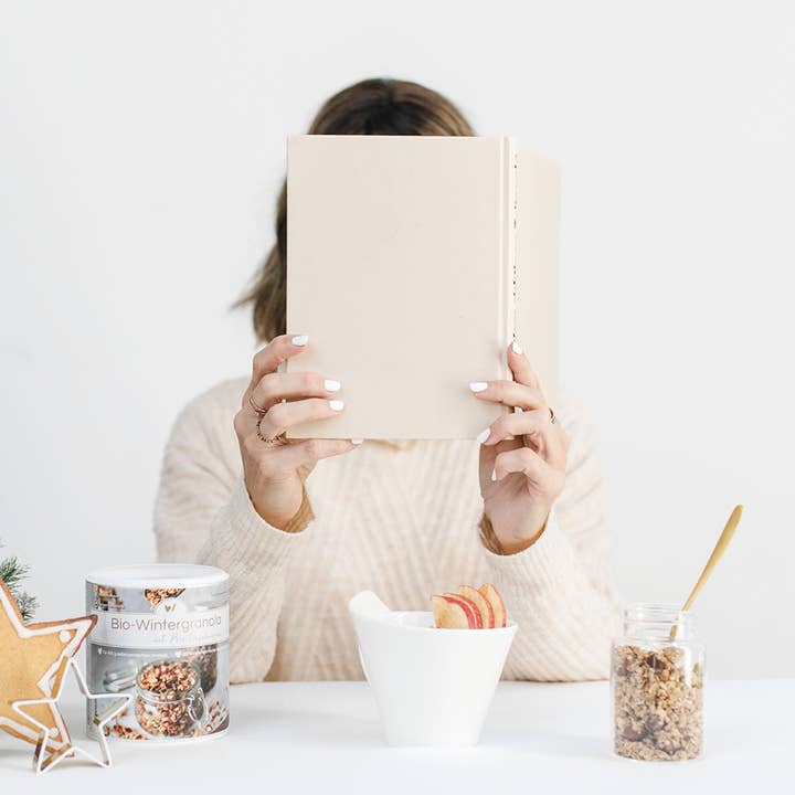 Bake Affair GmbH - Wholesale Granola - Organic baking mix organic winter granola3