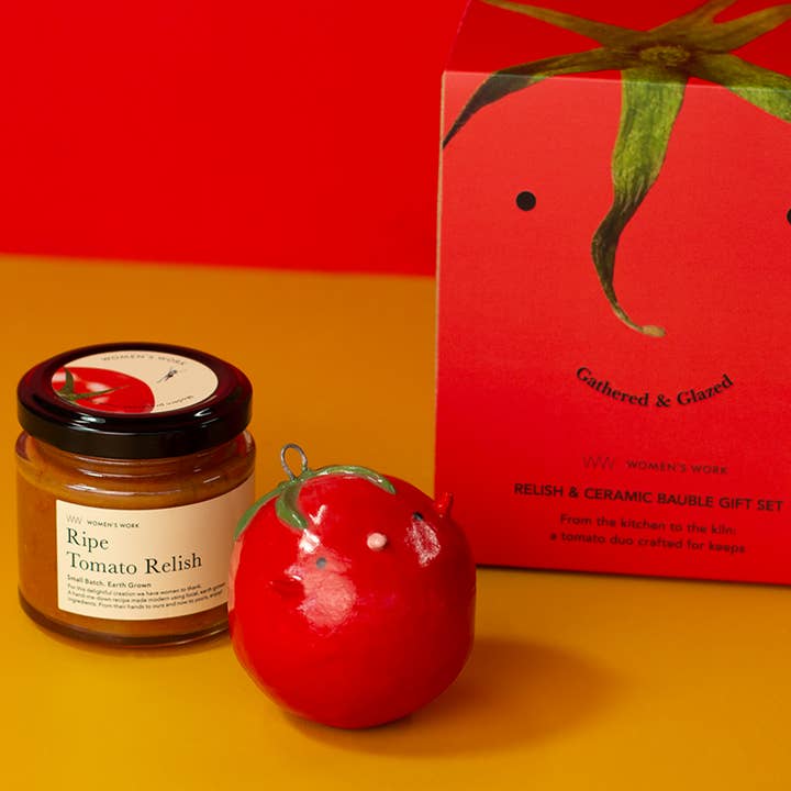 Women's Work - Wholesale Christmas decoration - Gathered & Glazed - Relish & Ceramic Bauble & Gift Set1